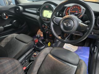 /photos/10357/985d43f7-f352-4b88-8af0-ed7031386a55_i320x240.jpg