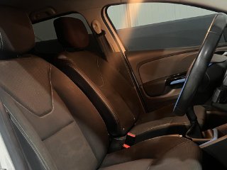 /photos/10357/ce2b7215-3e9f-4ae2-92fa-a8e47da72cf2_i320x240.jpg