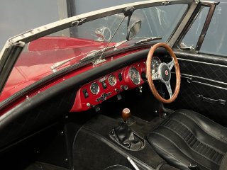 /photos/10357/f91ca551-4336-4422-a8c7-5cddcc32fae1_i320x240.jpg